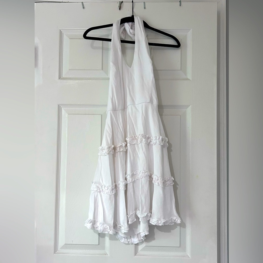 WHITE ALTAR’D STATE HALTER STYLE SUMMER DRESS